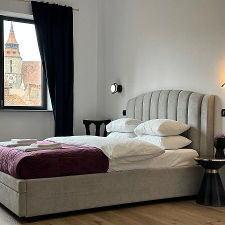 Peaceful Condo For Romantic Getaways Near Black Church - 3Min Walk Braşov Extérieur photo